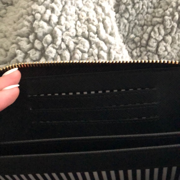 Kate Spade Black wallet - Picture 4 of 6
